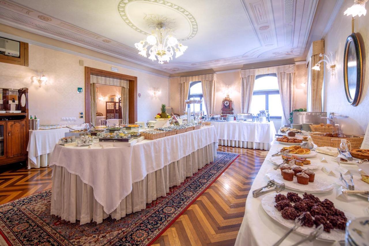 Hotel Villa Del Sogno Gardone Riviera Exteriör bild